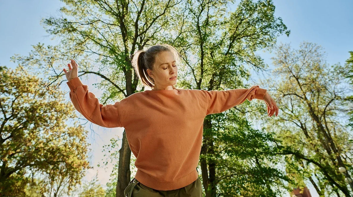 Equilibrio hormonal y estrógenos en la menopausia: cómo apoyarlo de forma natural